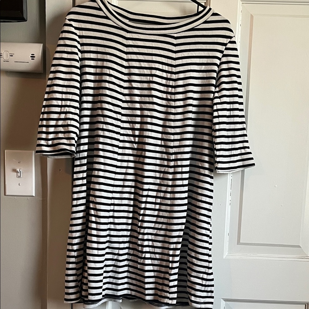 Black and White Striped 3/4 sleeve dress